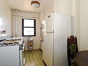 5th image of 413 Grand St APT 1404