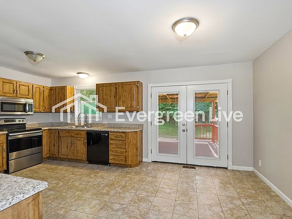 2nd image of 1241 New Towne Rd