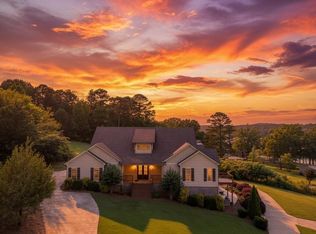 80 Whispering Oaks Ln, Talladega, AL 35160