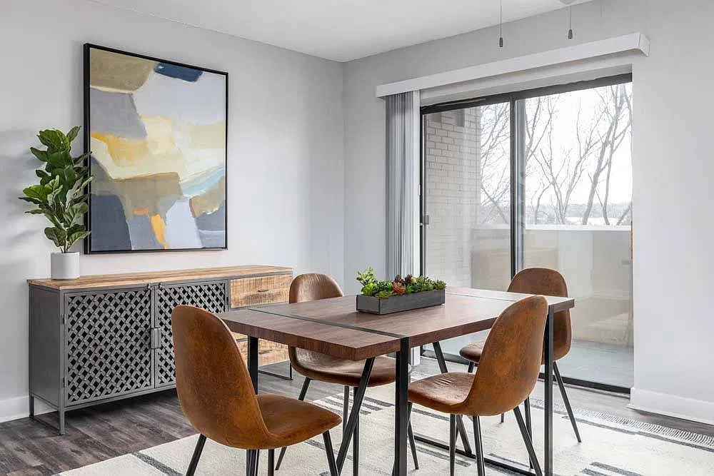 The Canterbury Apartments — Photo 4
