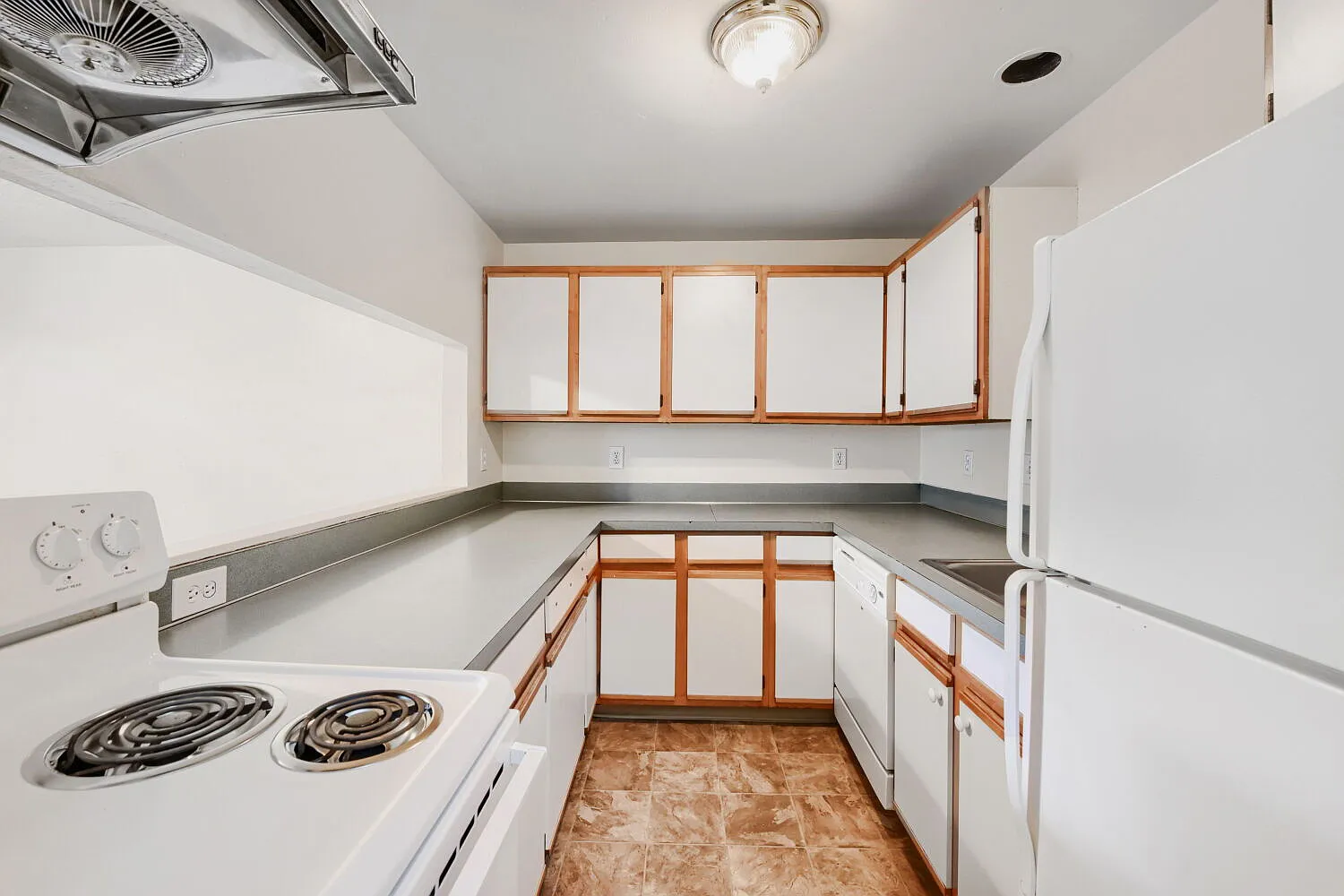 2 bed, 2.0 bath, 1034 sqft, $1,799 — Photo 4