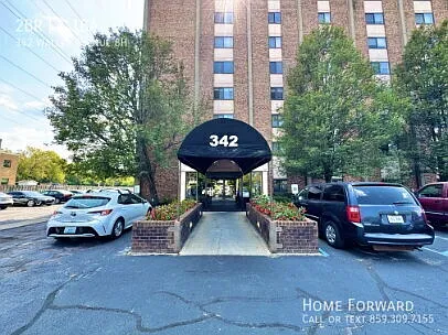 Photo 2 of 18 - 342 Waller Ave #8H - Lexington, KY Building Photo - 342 Waller Ave #8H