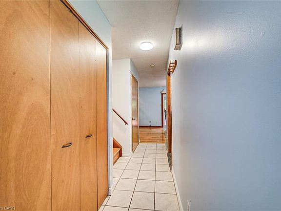 4th image of 282 Driftwood Dr