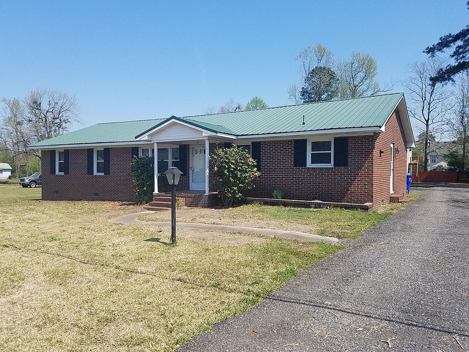 1st image of 114 Beechwood Dr