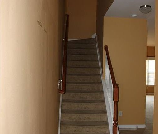 3rd image of 269 Oakland Hills Way #269
