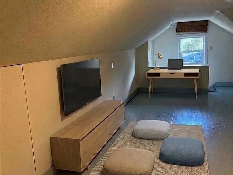 Virtually Staged