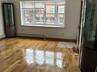 149-10 Barclay Ave, Flushing, NY 11355