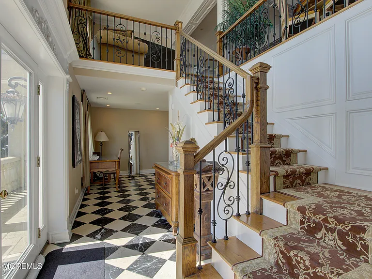 1007 Ocean Ave — Photo 3