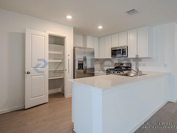 5th image of 26631 Pampas Grass Ln