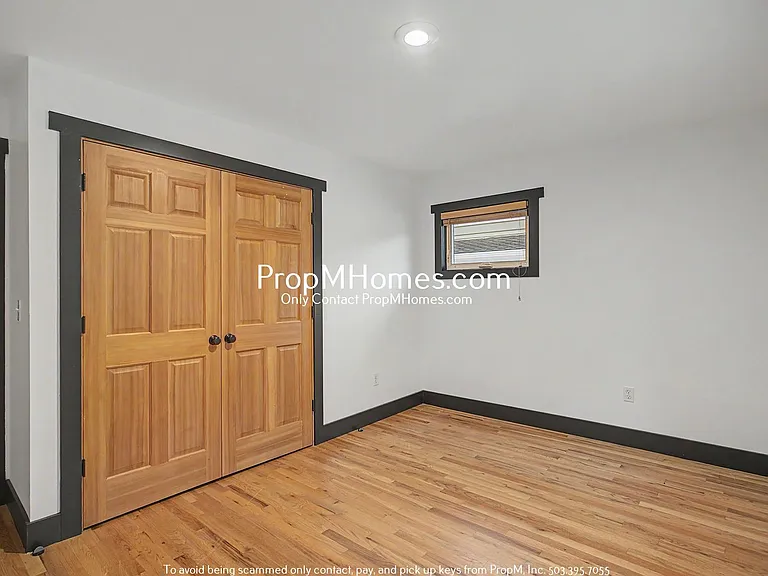 1112 Erickson St — Photo 18