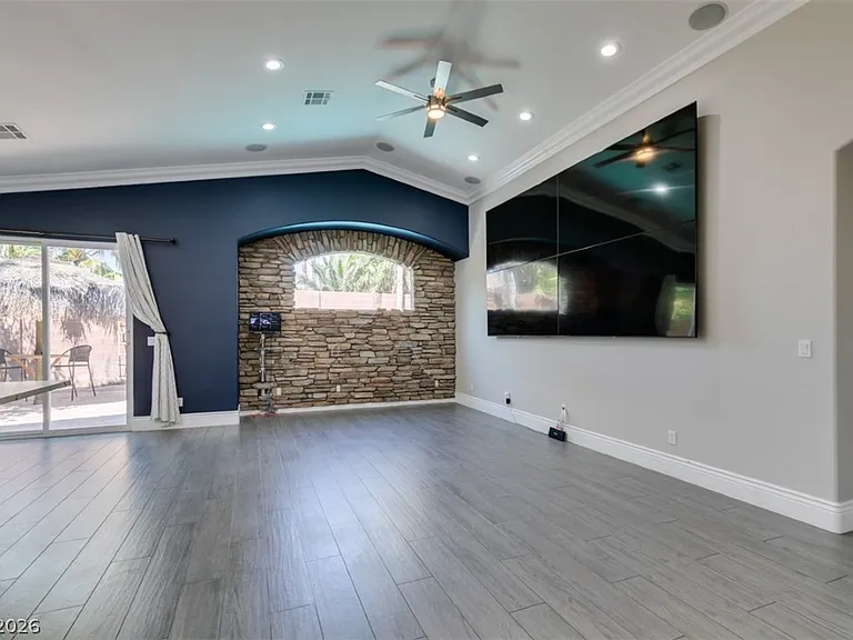 10002 Long Barrow Ct — Photo 11