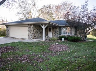 W221S7655 Bernice Ln, Muskego, WI 53150
