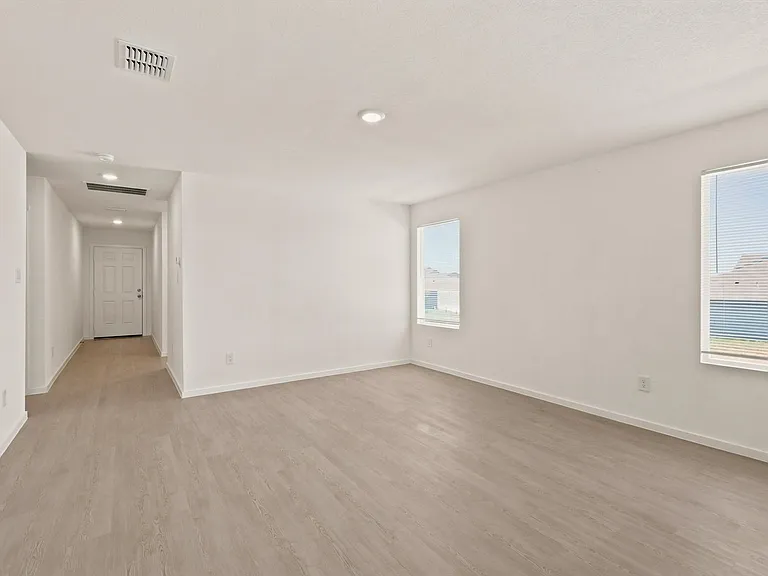 3642 Georgia Trce — Photo 12