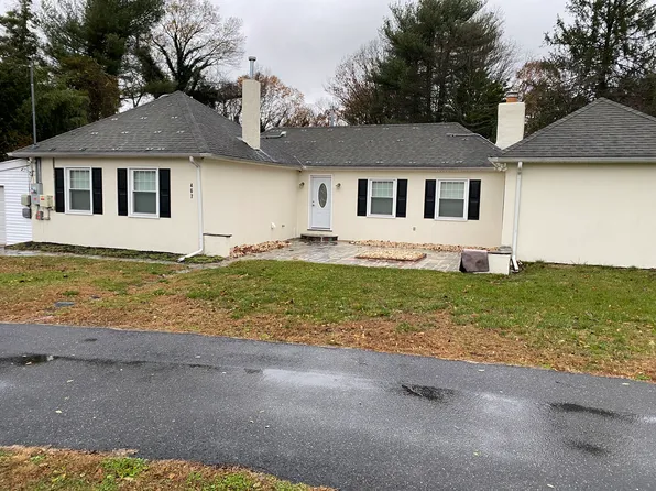 467 Chapel Heights Rd, Sewell, NJ 08080