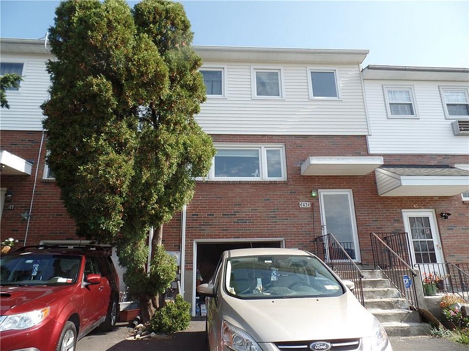 1st image of 43 Vails Gate Heights Drive