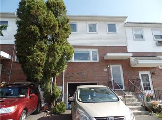 43 Vails Gate Heights Dr, New Windsor, NY 12553