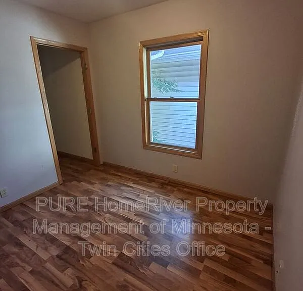 3321 37th St E — Photo 6