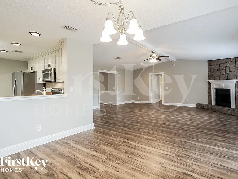 6181 Island Forest Dr — Photo 6