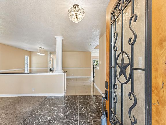 4th image of 1300 Chalk Ln