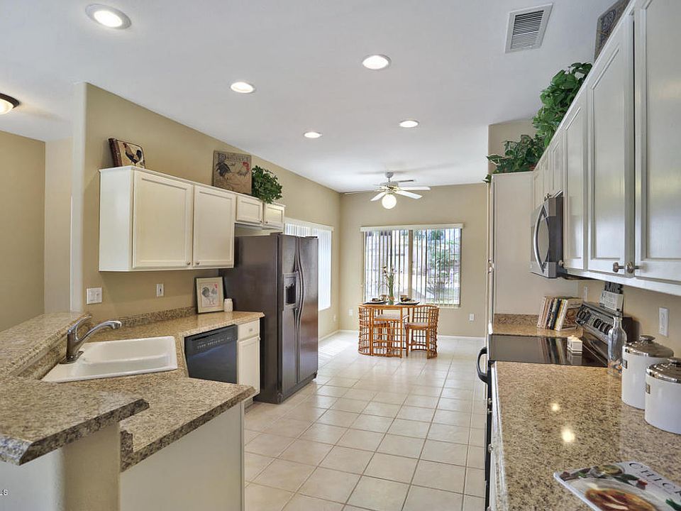 1st image of 15876 W Arrowhead Dr