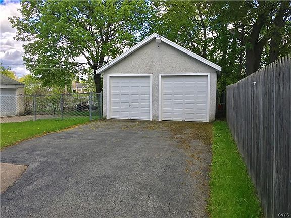 2nd image of 1529 Saint Vincent St