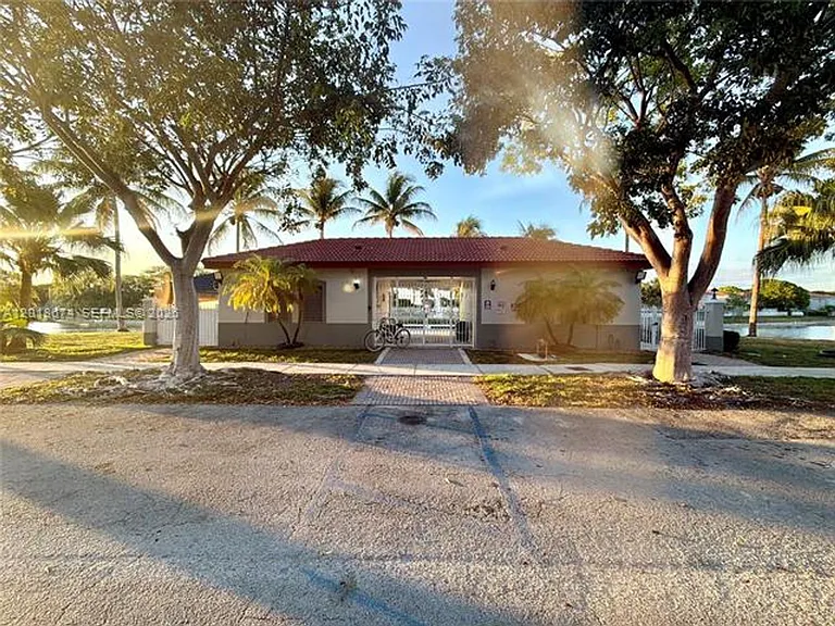 16336 SW 48th Ter — Photo 44