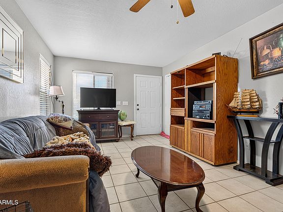 4th image of 43697 W ELM Drive
