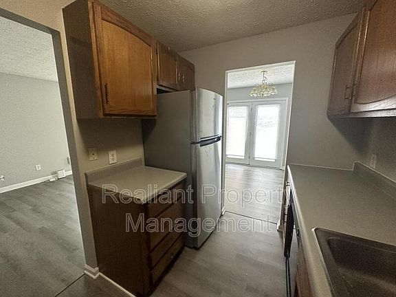 5th image of 124 Wichita Dr