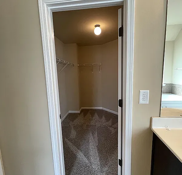 6069 Reynolds Cir — Photo 41