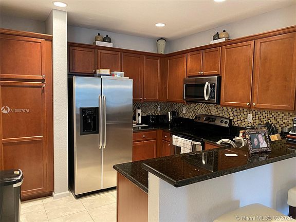 3rd image of 267 Las Brisas Cir