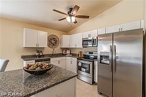 3rd image of 1113 NE 11th Terrace Cpe