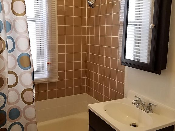 3rd image of 7134 S East End Ave APT 201