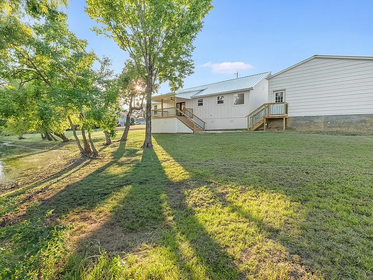 90 Coolcrest Dr — Photo 40