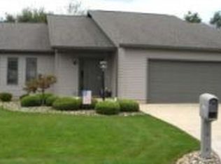 2270 Whispering Mdws NE, Warren, OH 44483