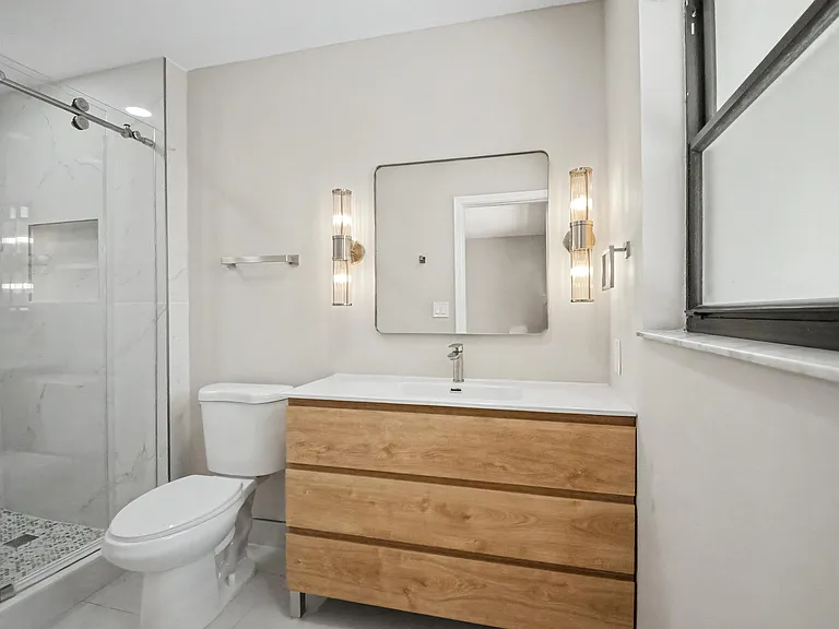7407 Silver Woods Ct — Photo 17