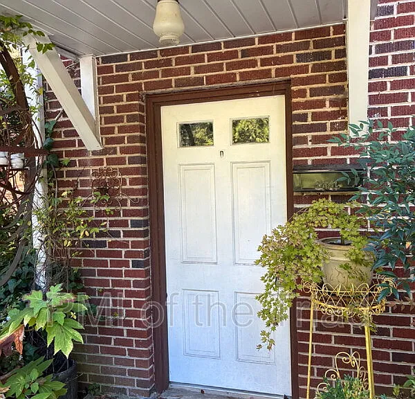 915 Carolina Ave #D — Photo 2