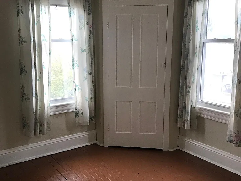 310 Maryland Ave — Photo 11