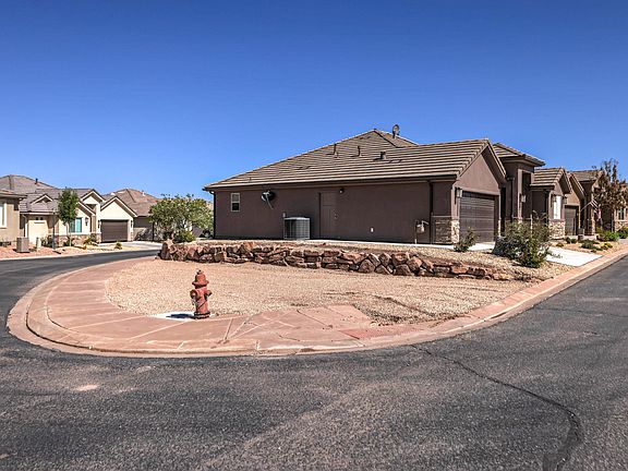 4th image of 2261 S Tonaquint Dr #57