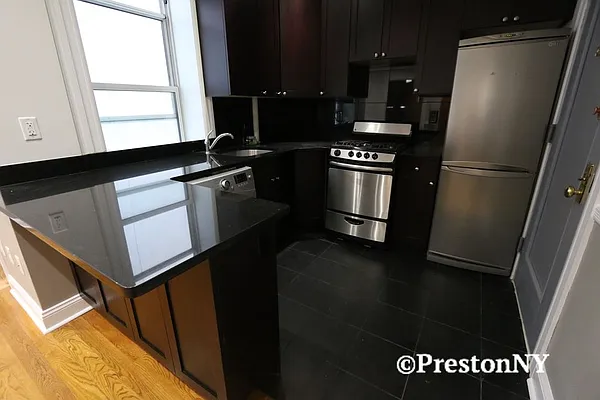 Rented by JM Preston Properties LLC | media 27