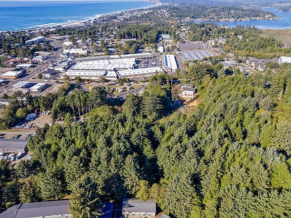 2nd image of BLOCK-1400 SE Marine Ave