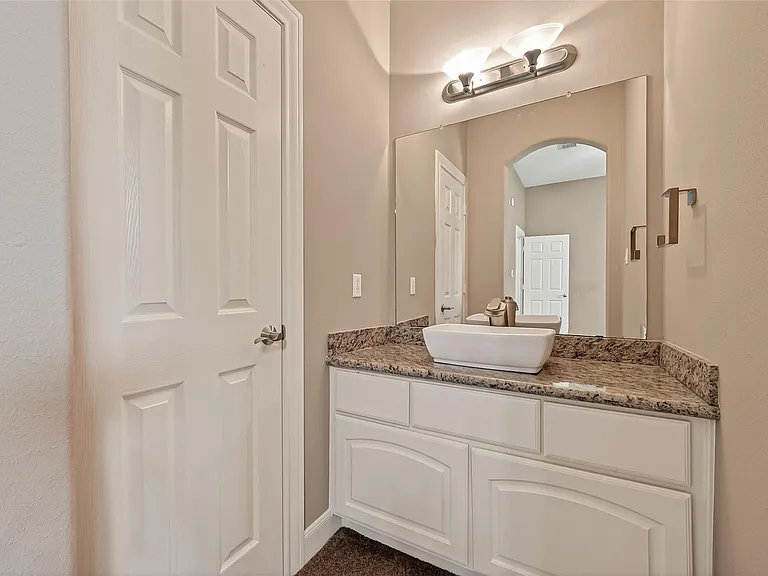 5934 Solar Point Ln — Photo 31