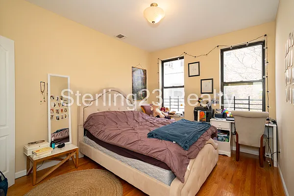 Rented by Sterling Realty Solution Inc | media 10