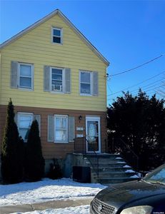 4 Maple Avenue, Lynbrook, NY, 11563