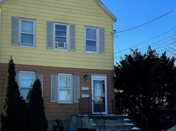 4 Maple Avenue, Lynbrook, NY 11563