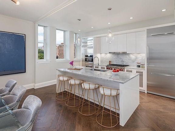 3rd image of 344 W 72nd St APT 1103