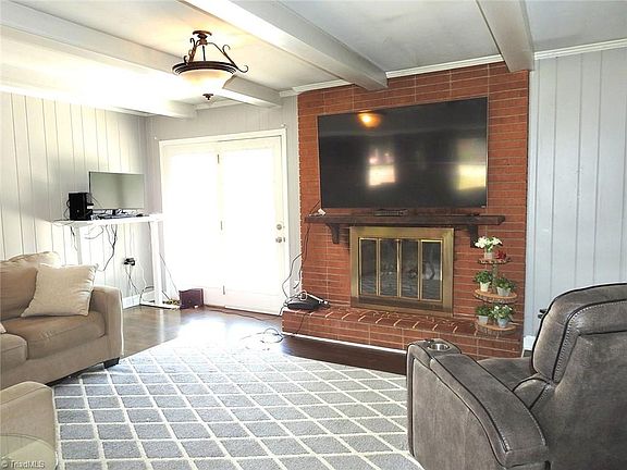 5th image of 408 N Lee Ave