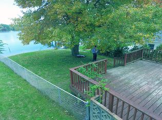 7 Harrison St, Bristol, RI 02809