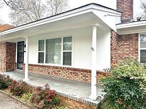 3rd image of 2902 W 2nd St