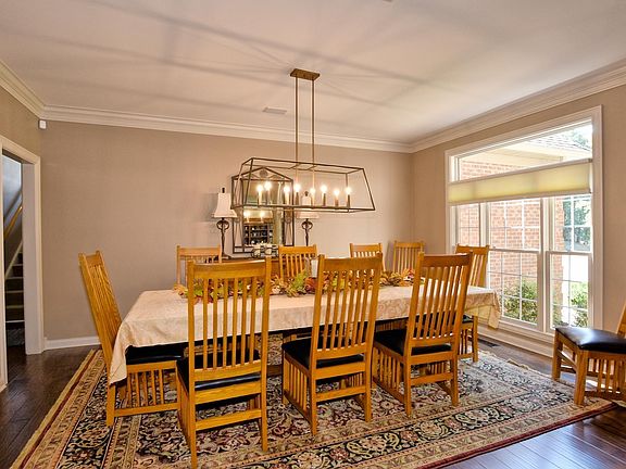4th image of 6988 Bayhill Ct