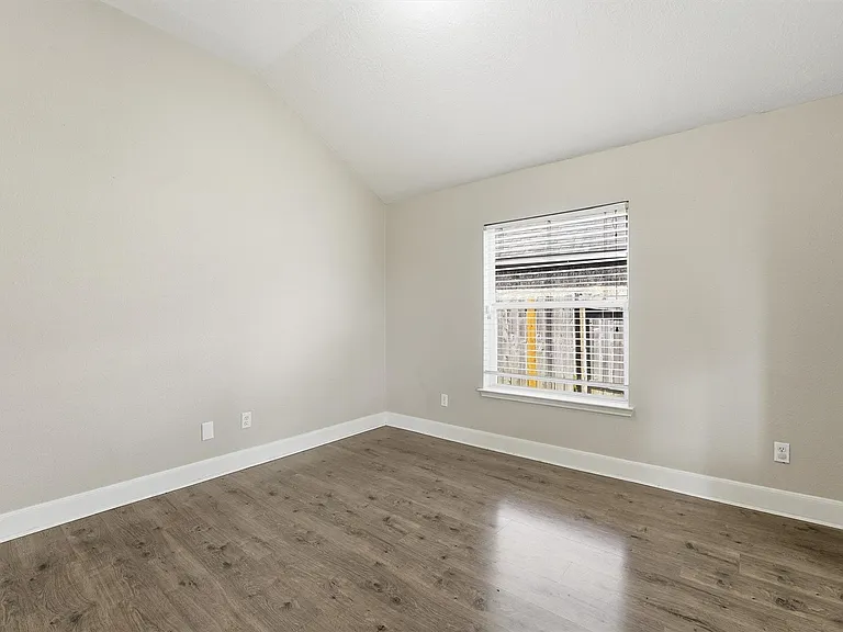 3015 Peerless Pass Ct — Photo 12